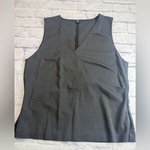 J. Crew 365 Black V-Neck Faux-Wrap Sleeveless Top. Size XXL. Layering. Career.